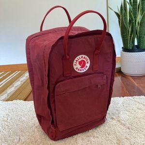 FJALLRAVEN Kanken 17” Laptop Backpack